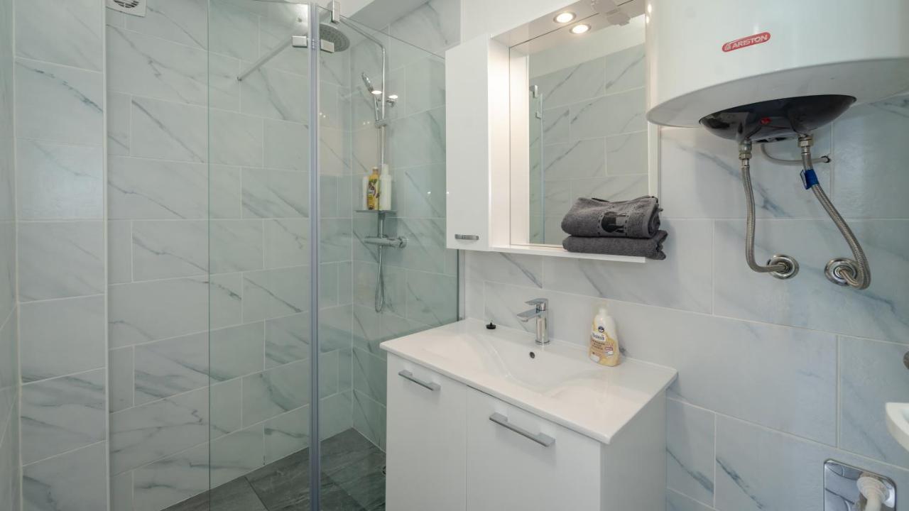 Apartman Gradina Gomirje Exteriér fotografie